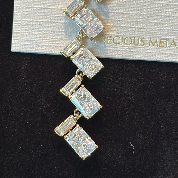 NWT Nadri CZ Herringbone Linear Drop Earrings - Picture 3 of 7